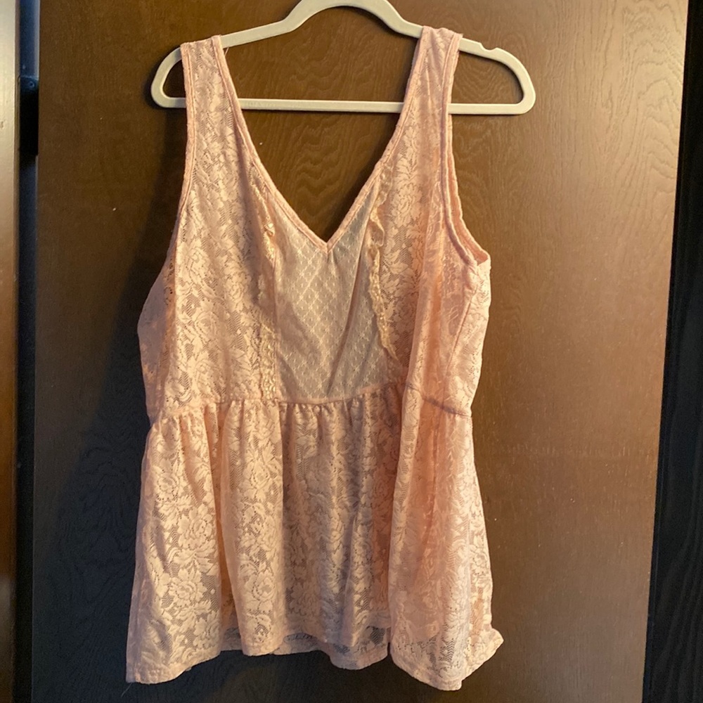 Torrid Pink Lace V-neck Sleeveless Blouse Tank Size 3X